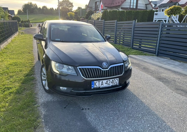Skoda Superb cena 24000 przebieg: 438570, rok produkcji 2014 z Iława małe 154